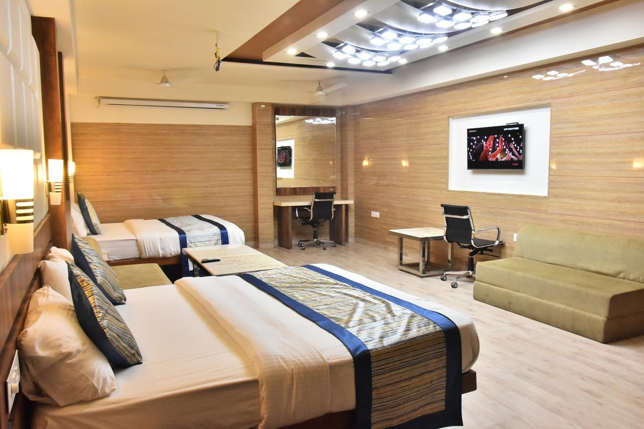 קאנפור Hotel Deep מראה חיצוני תמונה