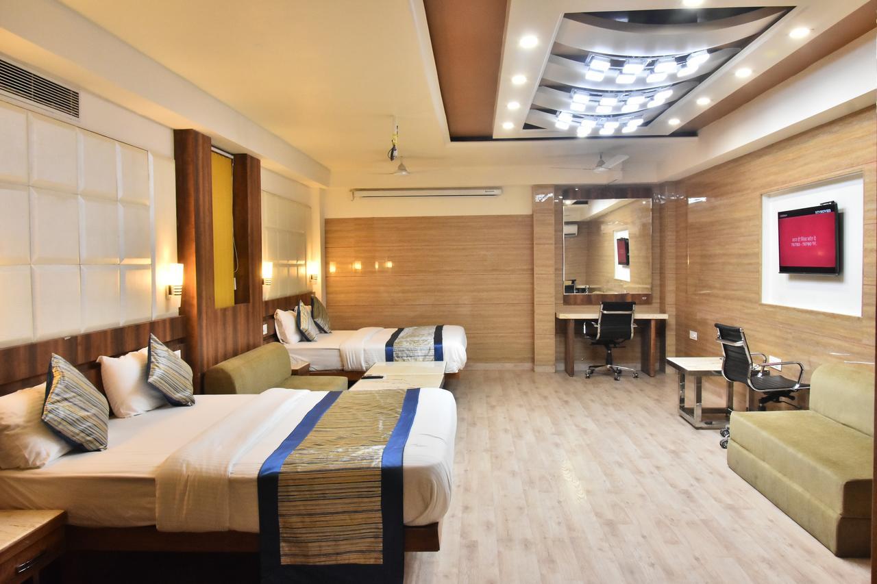 קאנפור Hotel Deep מראה חיצוני תמונה