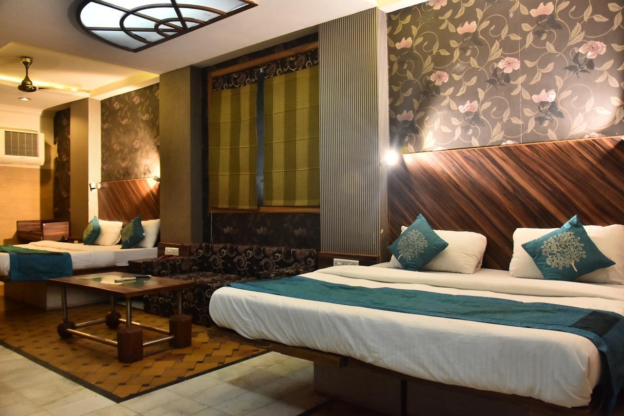 קאנפור Hotel Deep מראה חיצוני תמונה