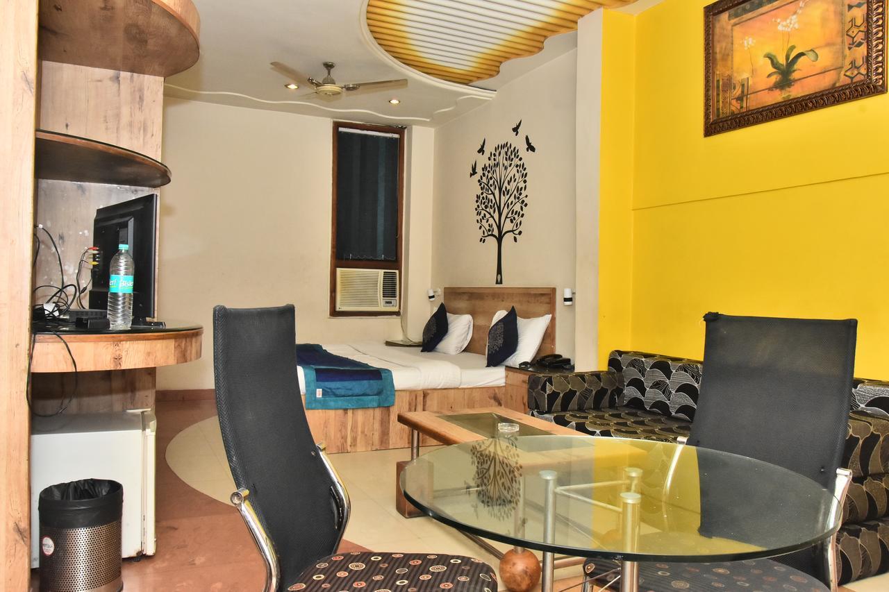 קאנפור Hotel Deep מראה חיצוני תמונה