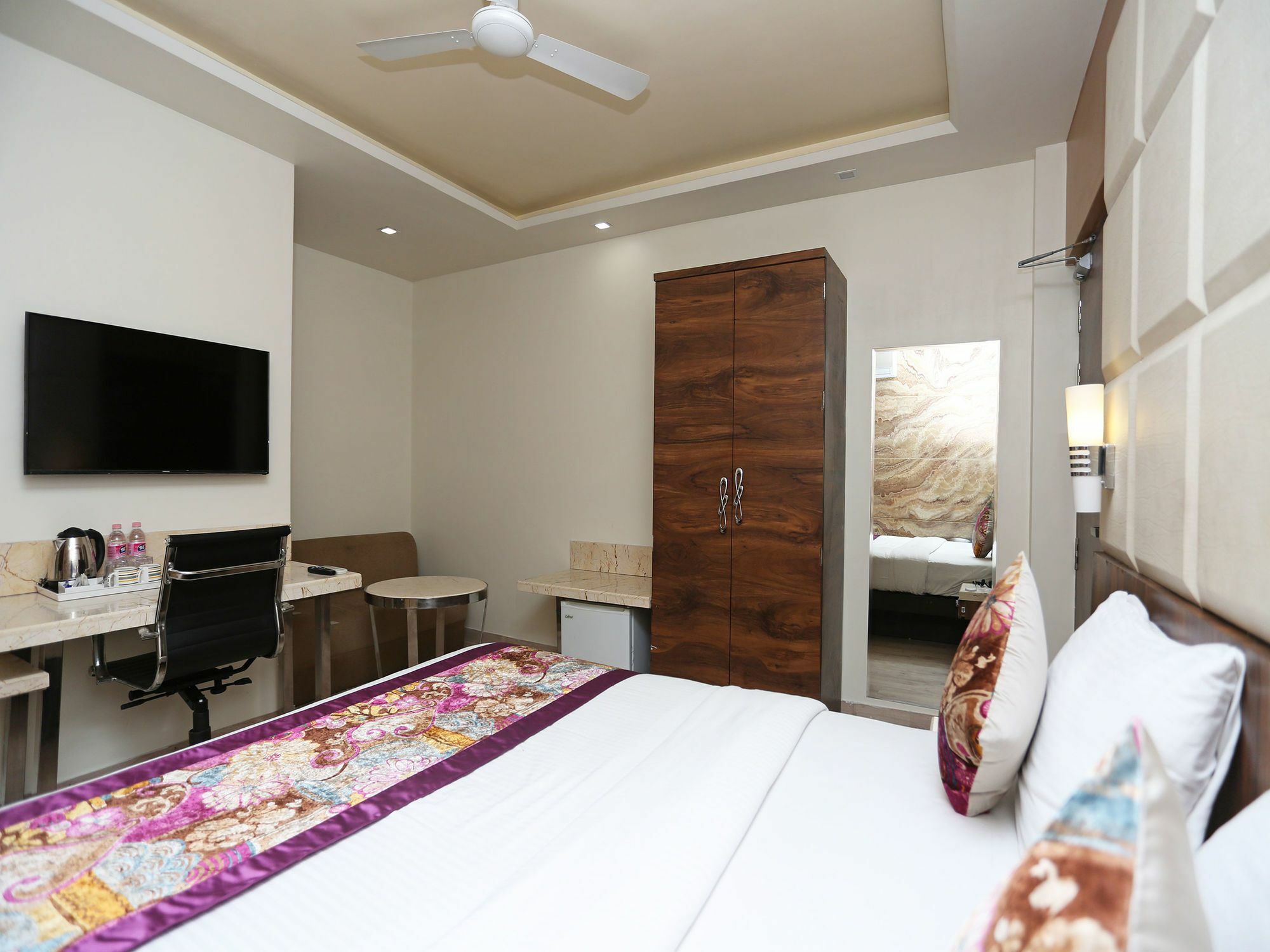 קאנפור Hotel Deep מראה חיצוני תמונה