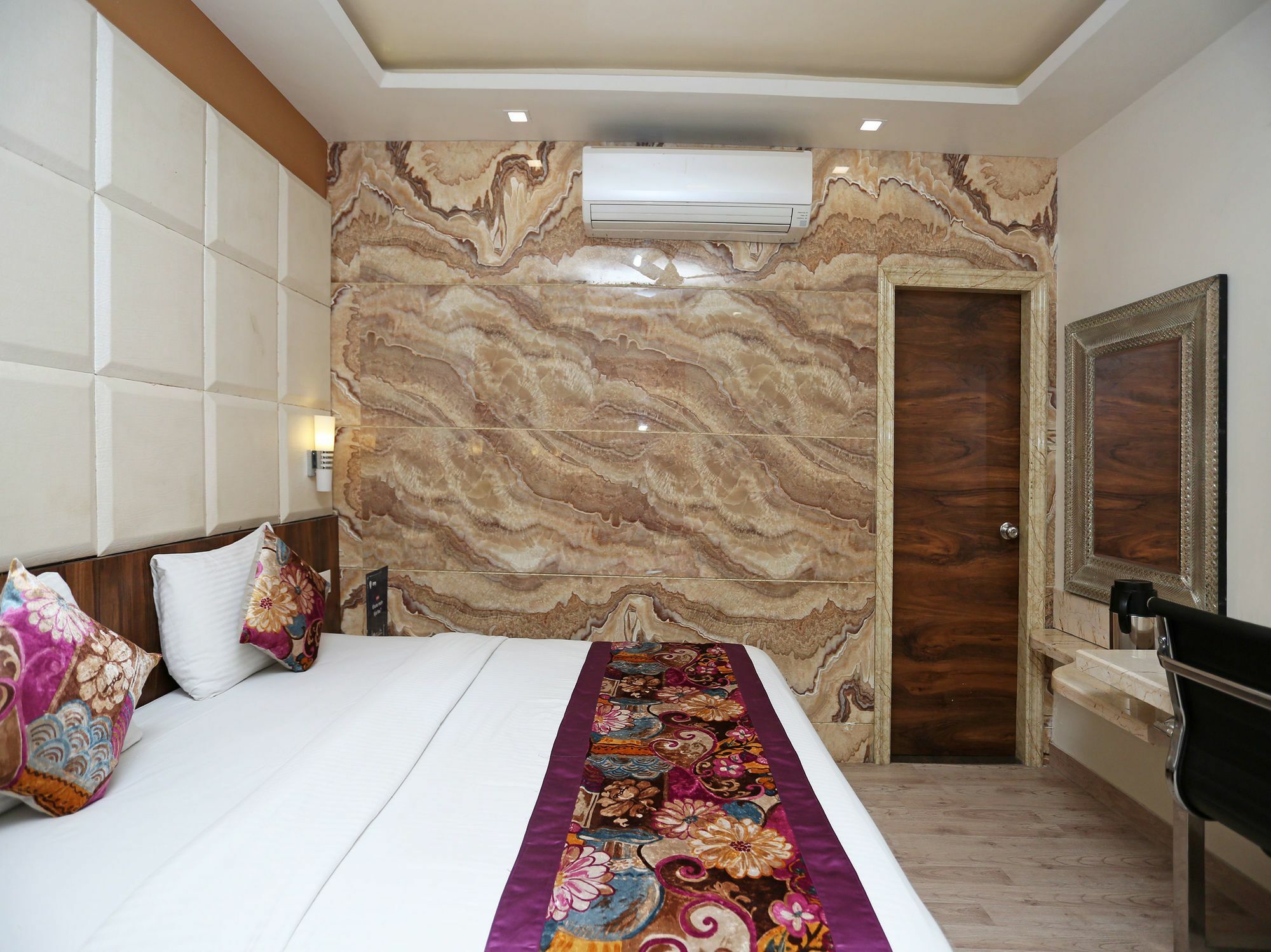 קאנפור Hotel Deep מראה חיצוני תמונה